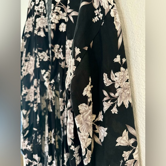 Spirtual Gangster Light Robe - Picture 5 of 7